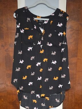 NWT SIZE 2 Torrid Black Harper Top with Aristocats Print